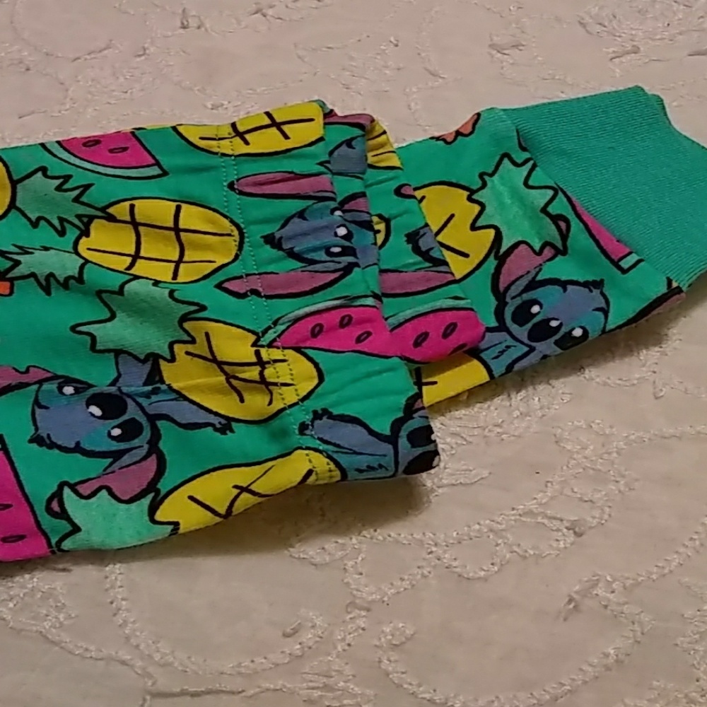 SOLD DIsney PJ's SOLD 💐 - Picture 8 of 8